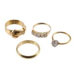 Rings. An 18ct gold wedding band, size W, 4.6g