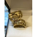 Rings. A modern 14ct gold ring pierced with wild animals including rhinoceros, size P, 10g