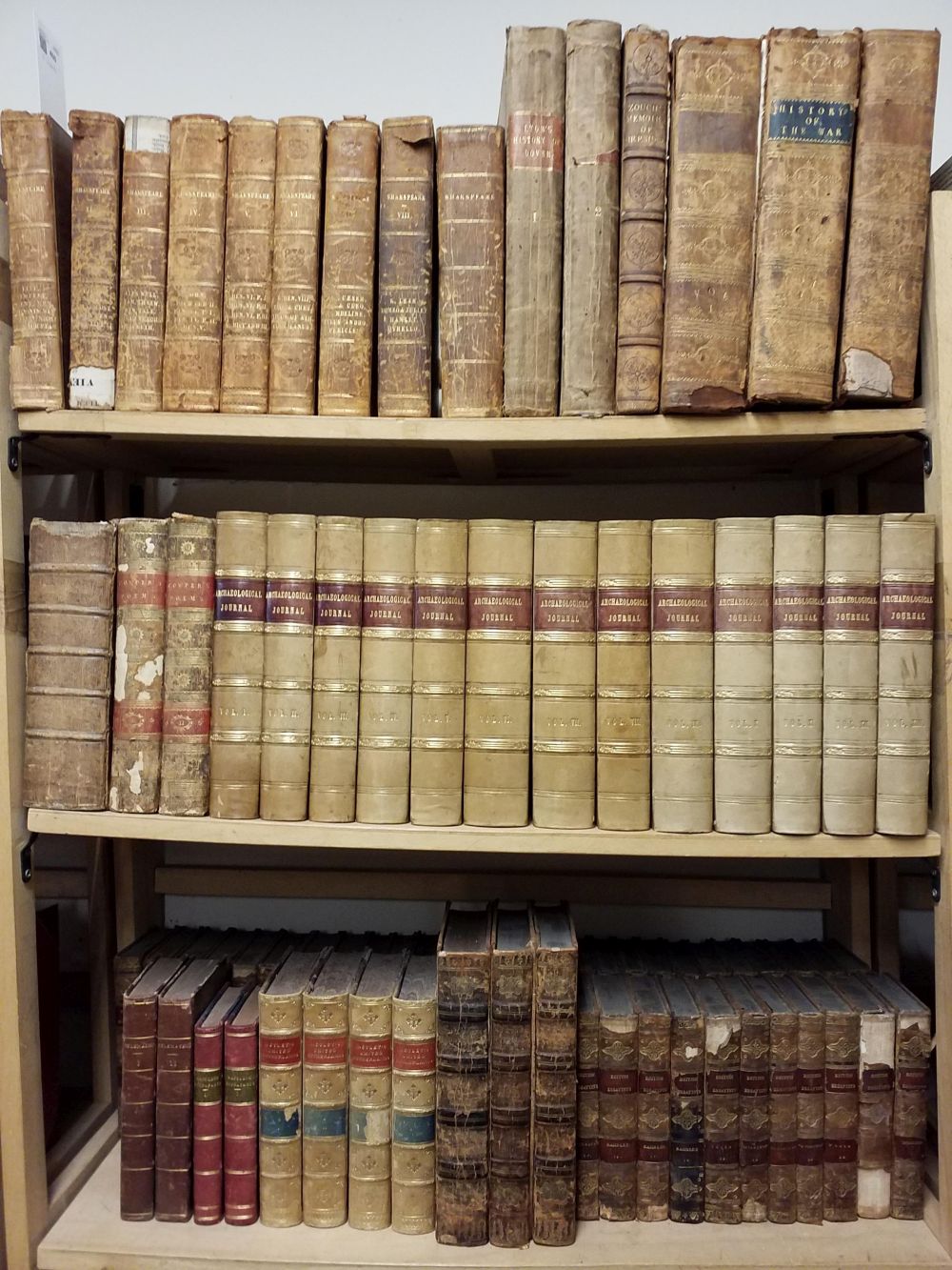 Antiquarian. A large collection of 19th & early 20th-century literature