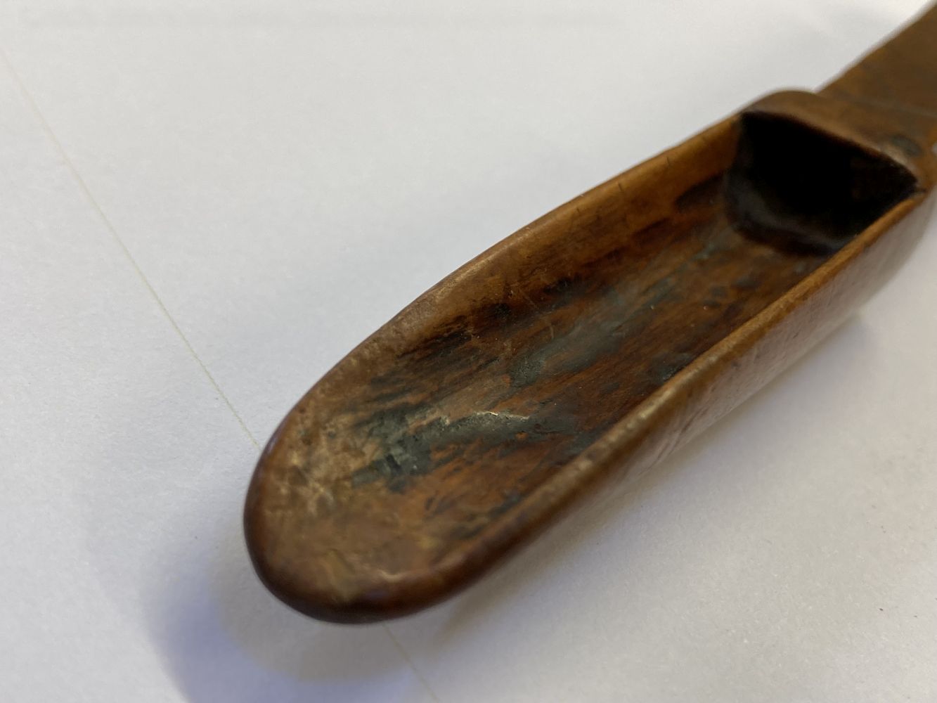 Treen. A 17th century treen apple corer dated 1696 - Image 8 of 10