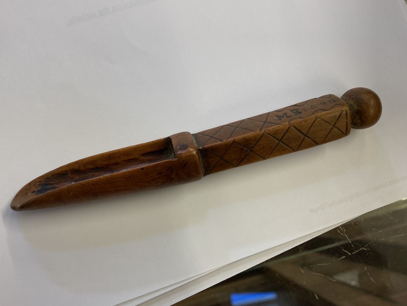 Treen. A 17th century treen apple corer dated 1696 - Image 5 of 10