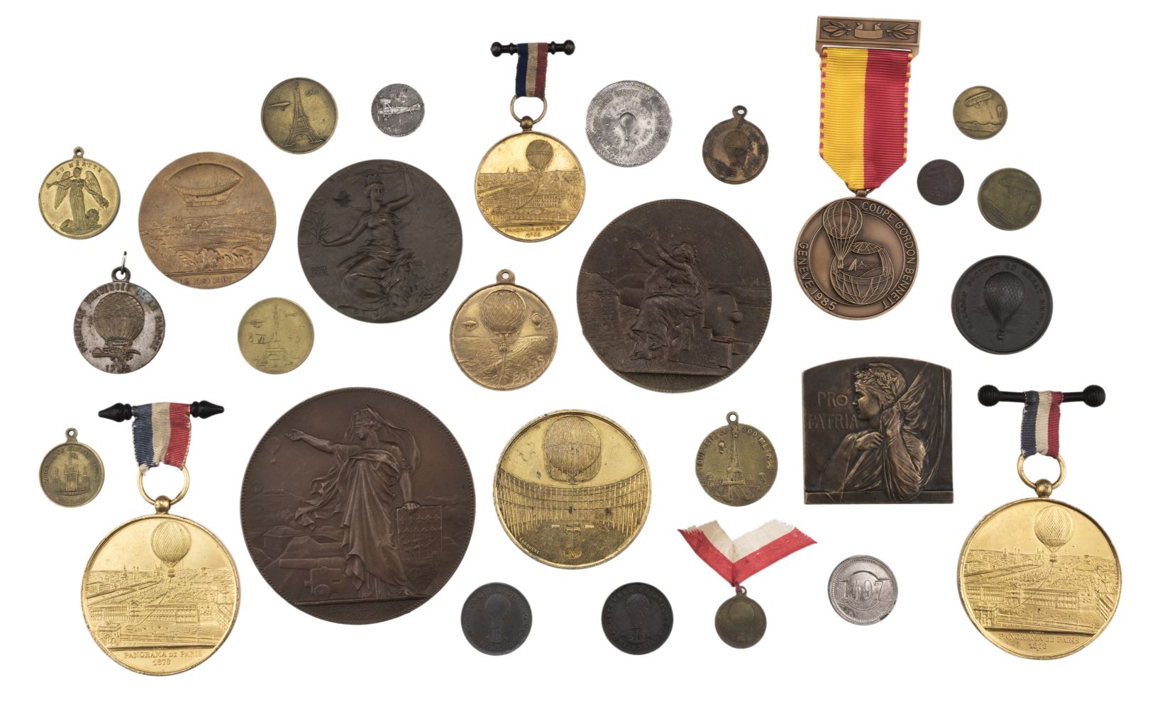 Ballooning Medals. The Siege of Paris, Balloon and Pigeon Postage Medal, bronze, 1870-1871