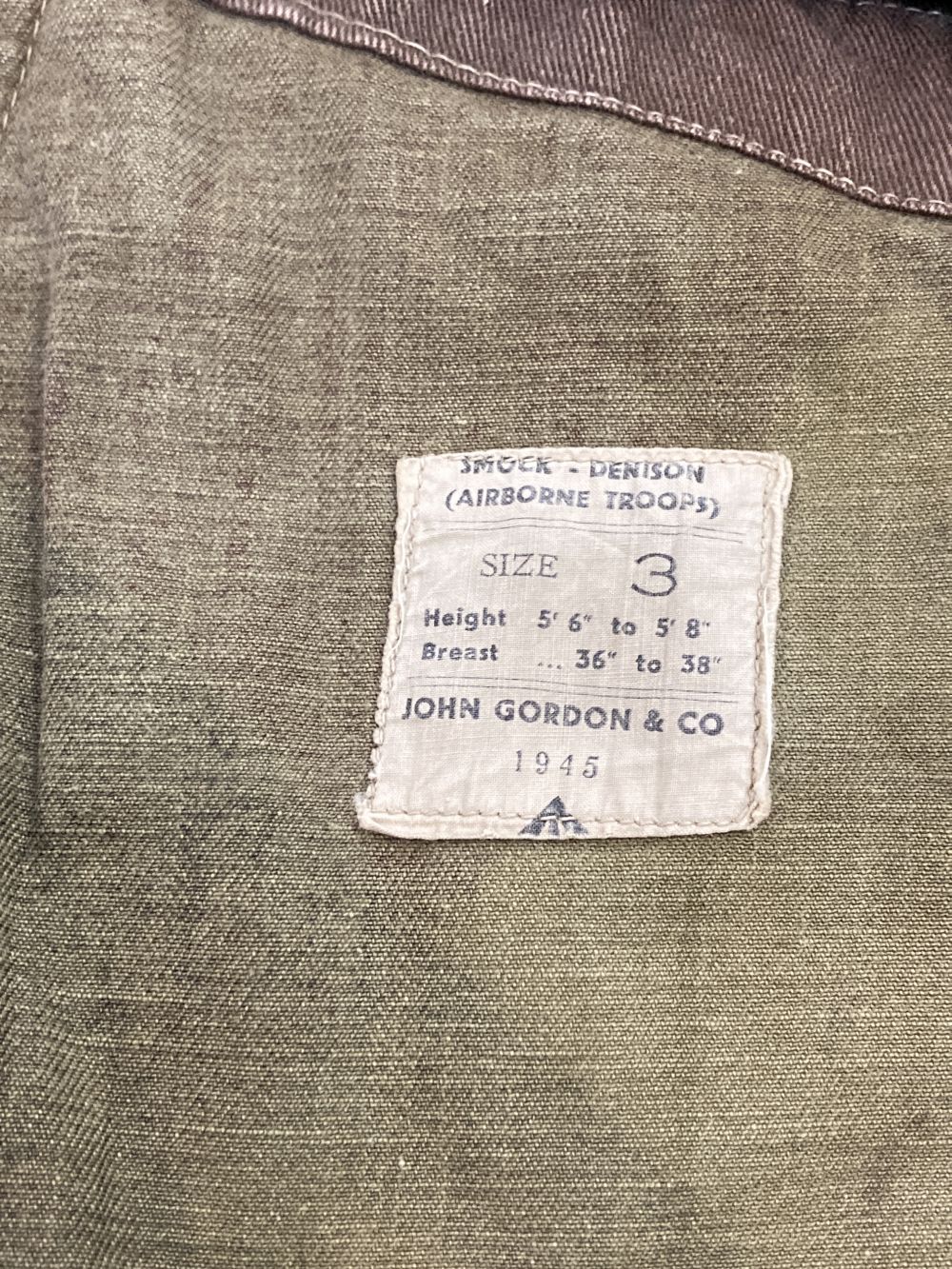 Denison Smock. A WWII Airborne Troops Denison smock dated 1945 - Image 6 of 7