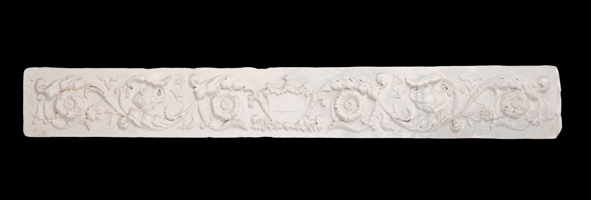 A GROUP OF FIVE PLASTER FRIEZE MOULDINGS - Image 6 of 6