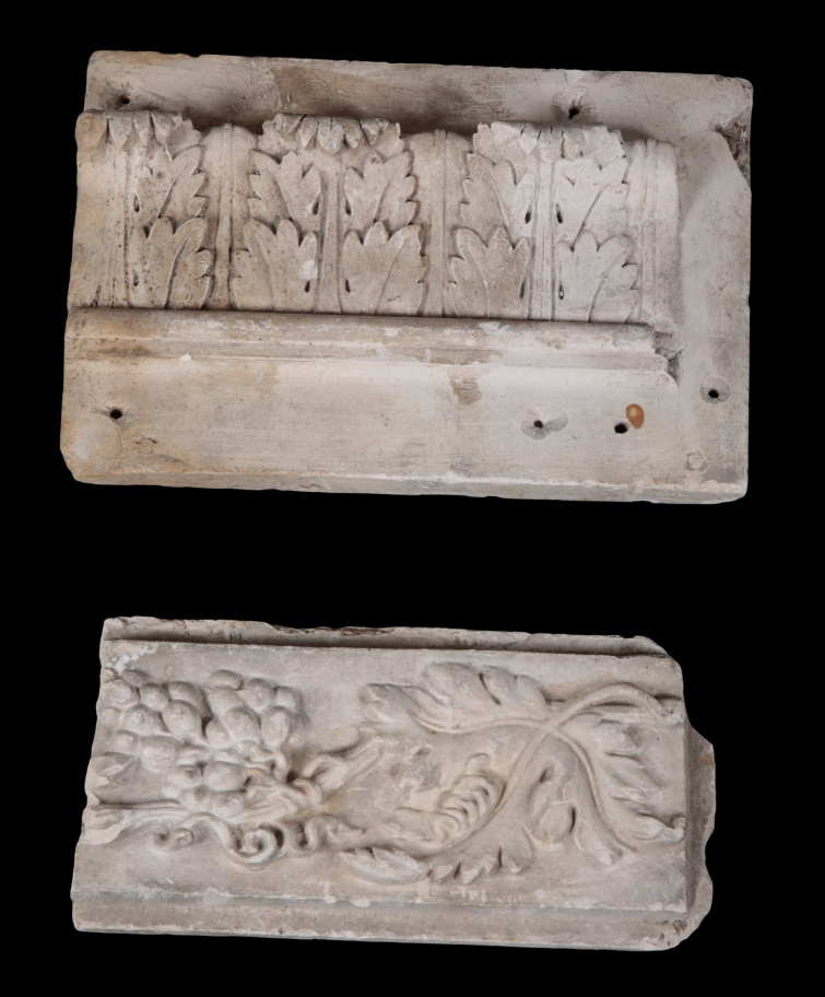A GROUP OF NINE PLASTER ARCHITECTURAL MOULDINGS - Image 3 of 5