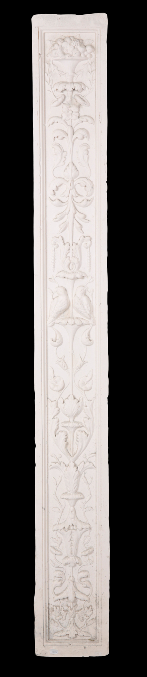 A GROUP OF FIVE PLASTER FRIEZE MOULDINGS - Image 4 of 6
