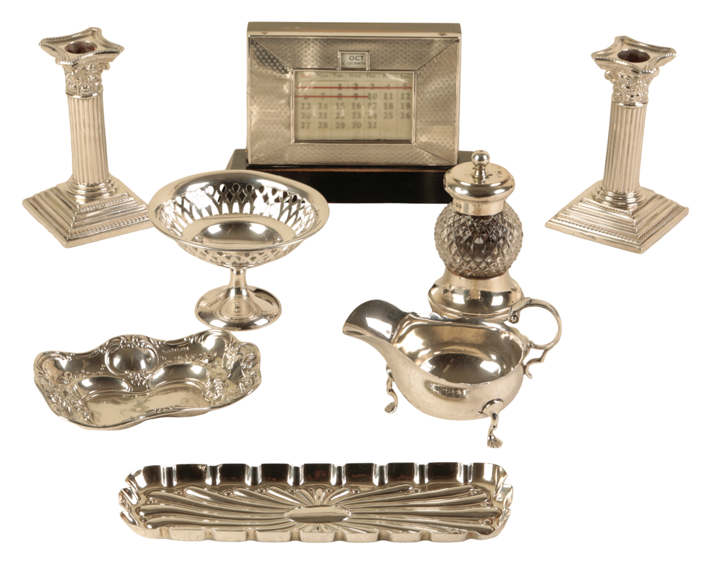 A PAIR OF EDWARD VII SILVER MINIATURE CANDLESTICKS