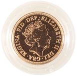 A 2017 QUEEN ELIZABETH II GOLD SOVEREIGN