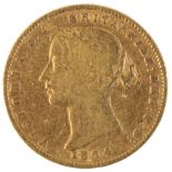 AN 1864 QUEEN VICTORIA GOLD HALF SOVEREIGN