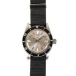 SMITHS: A GENTLEMAN'S STAINLESS STEEL DIVERS WATCH
