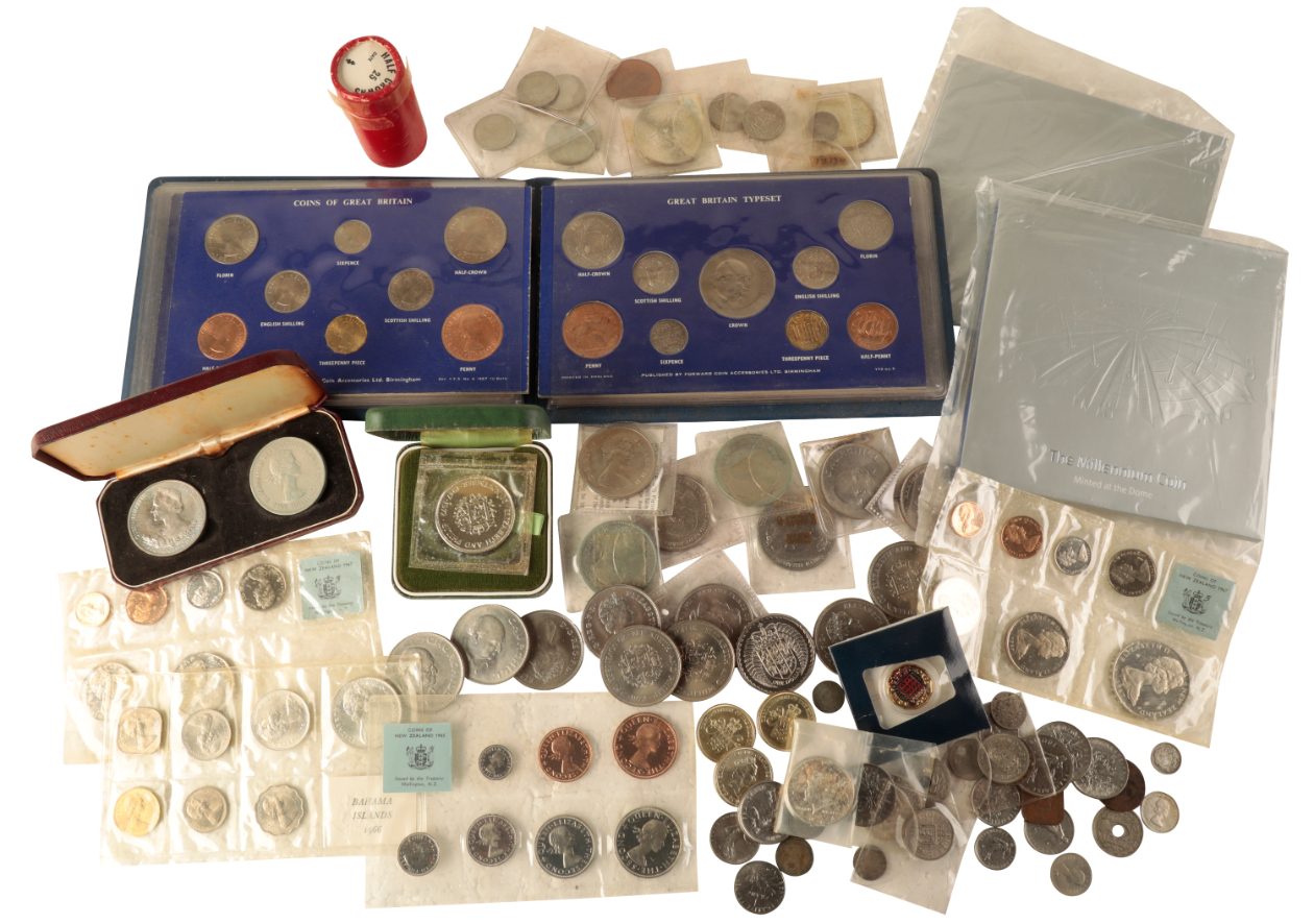 A 1966 BAHAMA'S COIN SET