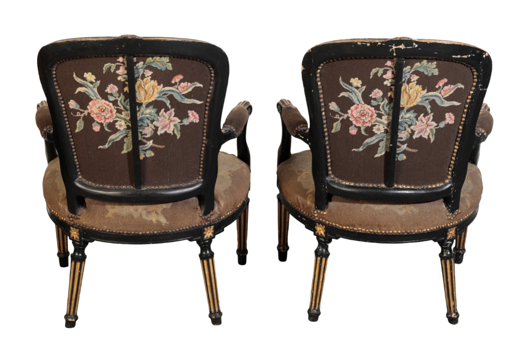 A PAIR OF GEORGE III FAUTEUILS - Image 3 of 3