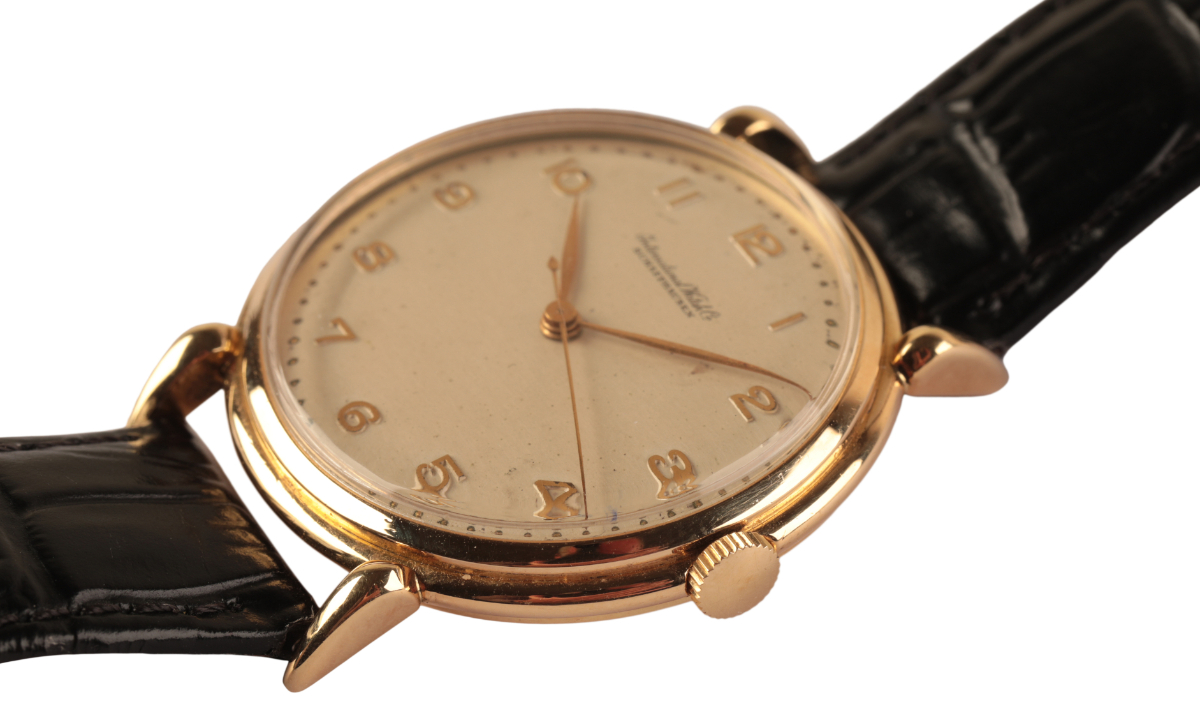 IWC: A GENTLEMAN'S 18CT GOLD WRISTWATCH - Image 2 of 4