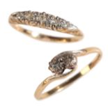 AN 18CT GOLD DIAMOND CROSSOVER RING