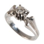 A SOLITAIRE DIAMOND RING