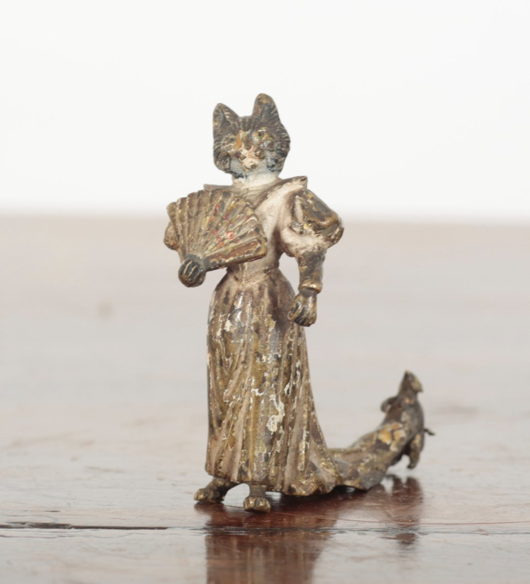 AN AUSTRIAN COLD PAINTED BRONZE FIGURE OF A CAT - Image 2 of 3