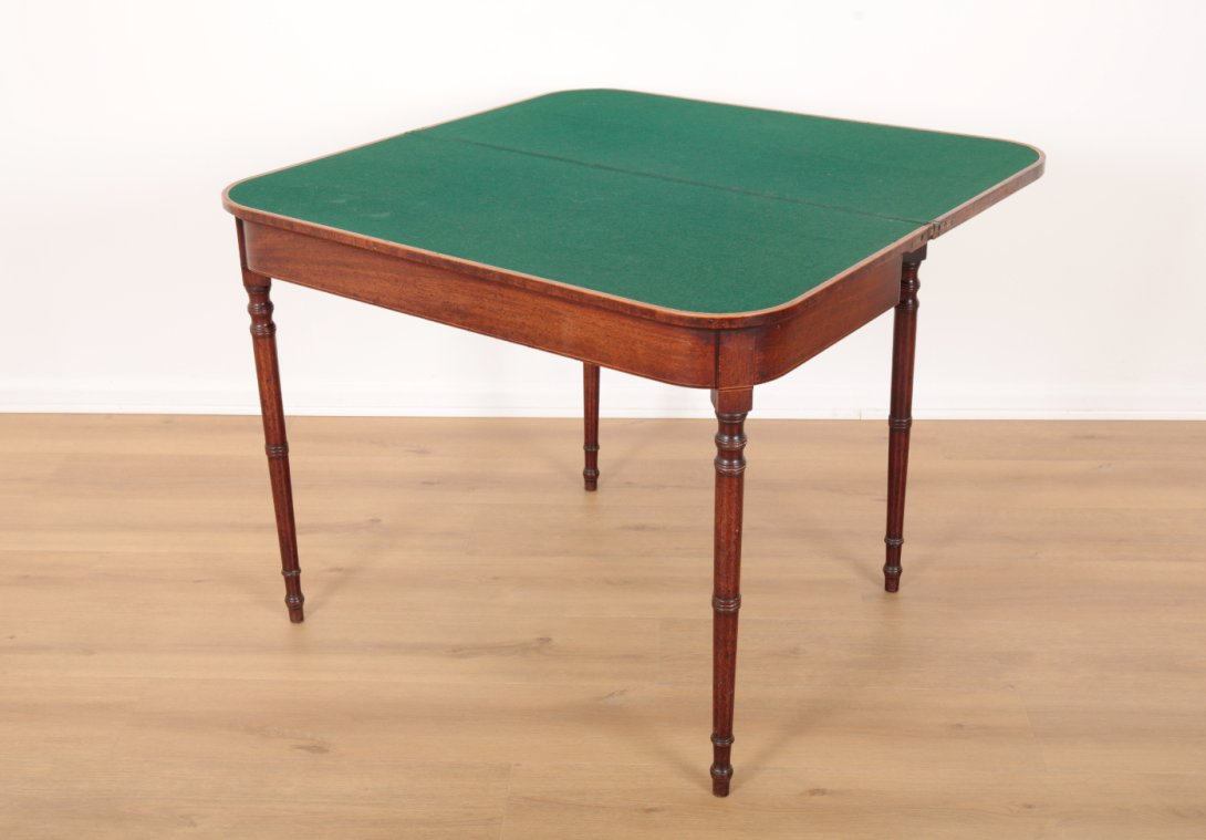 A REGENCY MAHOGANY CARD TABLE - Image 4 of 4