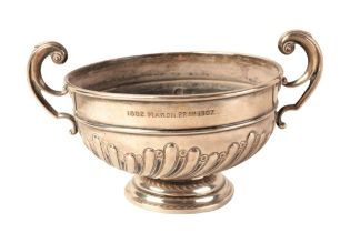 AN EDWARD VII SILVER TWO HANDLED ROSE BOWL