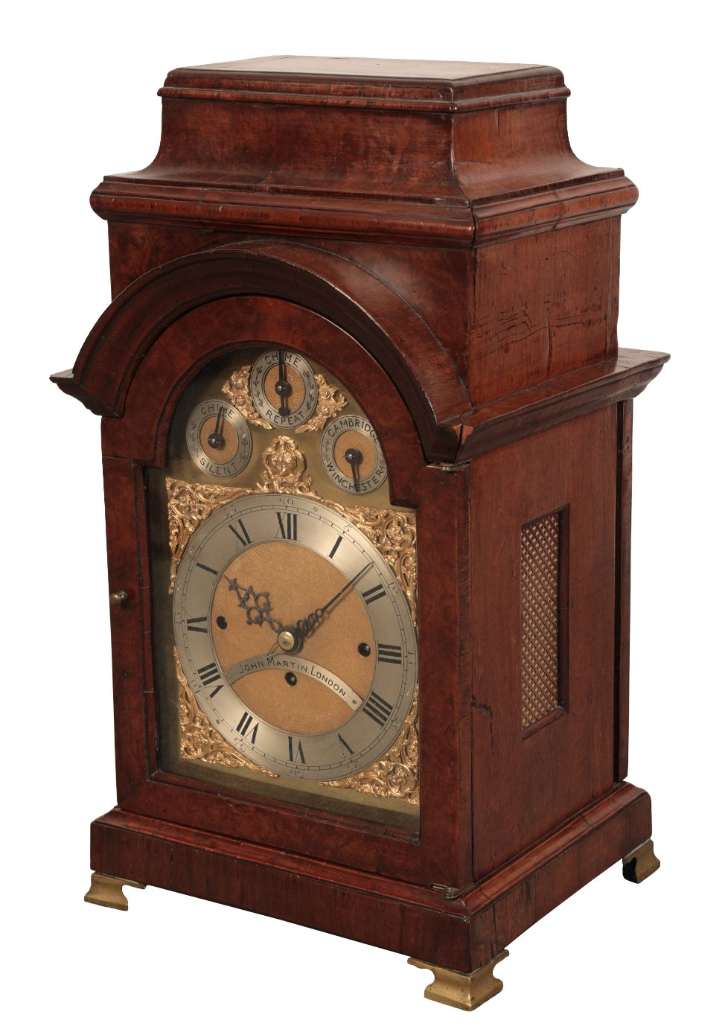 A QUEEN ANNE WALNUT MANTEL CLOCK BY JOHN MARTIN, LONDON - Image 3 of 3