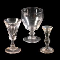 AN EARLY 18TH CENTURY ENGLISH TOASTMASTER'S GLASS