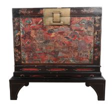 A CHINESE EXPORT LACQUER COFFER