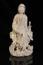 A CHINESE DEHUA FIGURE OF GUANYIN