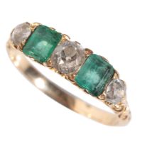 A VICTORIAN 18CT GOLD EMERALD AND DIAMOND RING