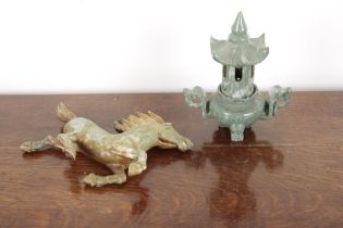 A CHINESE MOTTLED GREEN JADE INCENSE BURNER