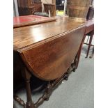 A WILLIAM AND MARY STYLE OAK GATELEG TABLE