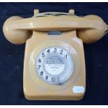 A 1970s GPO TAN PLASTIC TELEPHONE