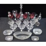 A COLLECTION OF GLASSWARE