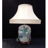 A JOHN LEWIS CHINESE VASE LAMP, ON WOODEN BASE