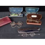 A SMALL COLLECTION OF VINTAGE SPECTACLES