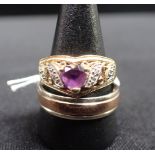 A 9CT GOLD DRESS RING