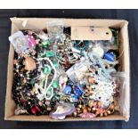 A QUANTITY OF COSTUME JEWELLERY