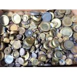 A LARGE QUANTITY OF VARIOUS BRASS WEIGHTS