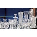 A QUANTITY OF GLASS WARE