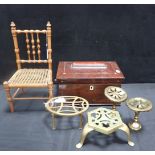 A 19TH CENTURY DOLL'S CHAIR WTH CANE SEAT