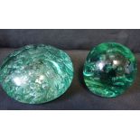 A VICTORIAN CASTLEFORD TYPE GREEN GLASS DUMP, OR PAPERWEIGHT OF SQUAT FORM