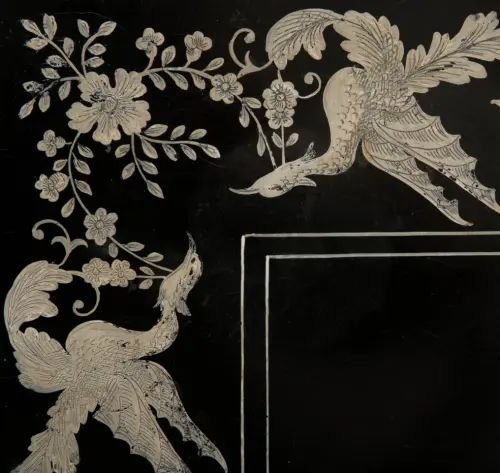 AN ITALIAN EBONISED AND WHITE-PAINTED DINING TABLE - Image 3 of 3