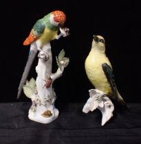 A MEISSEN PORCELAIN WOODPECKER