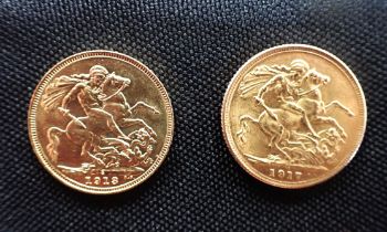 A 1917 GEORGE V GOLD SOVEREIGN