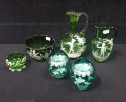 A PAIR OF VICTORIAN GREEN GLASS CASTLEFORD TYPE DUMPS