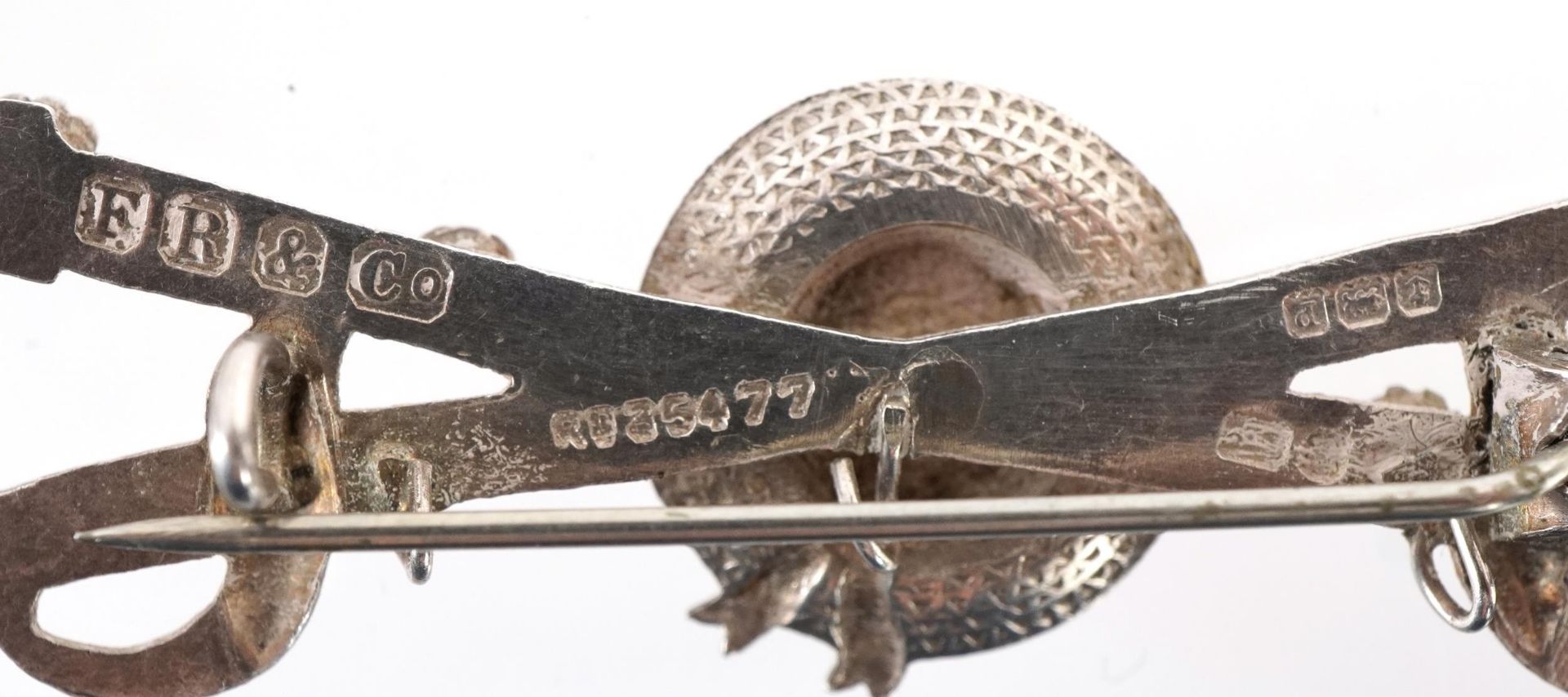 Silver hat and sword brooch set with red and blue stones, F R & Co, Birmingham 1914, registered - Bild 3 aus 3