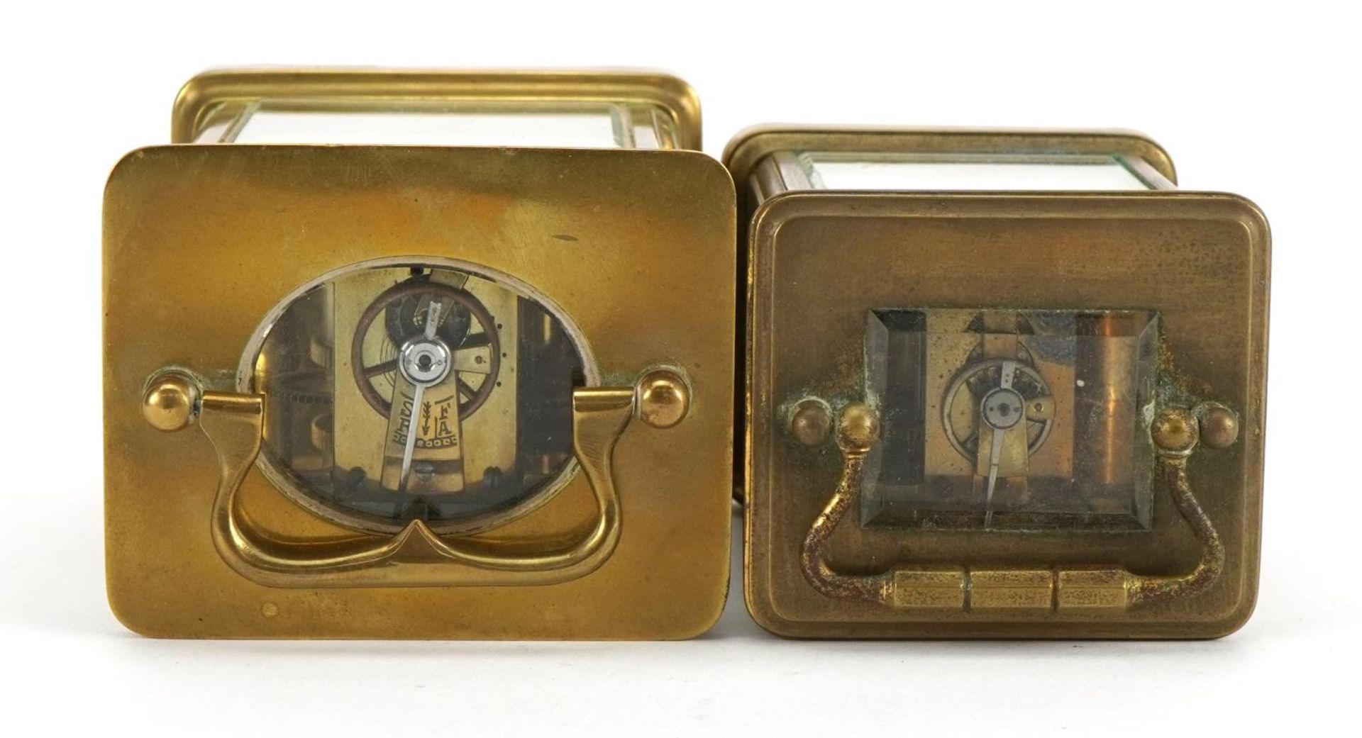 Two brass cased carriage clocks with enamelled dials and Roman numerals, the largest 11cm high - Bild 4 aus 5