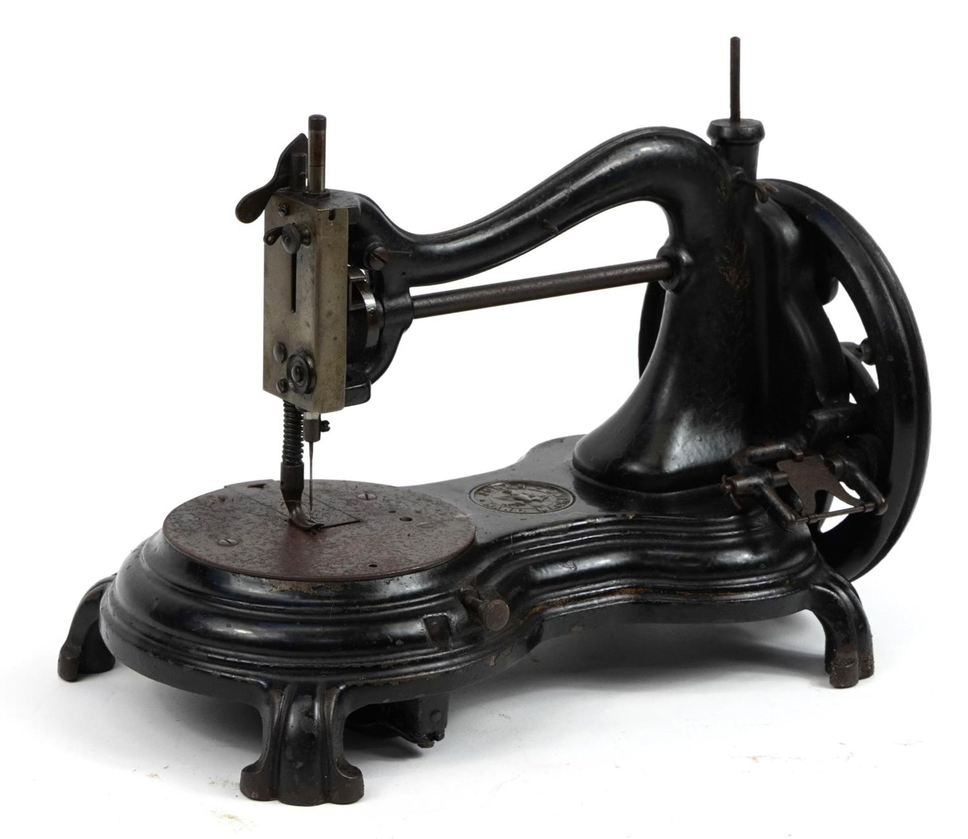 Victorian Jones black enamel cast iron hand sewing machine, 37cm in length