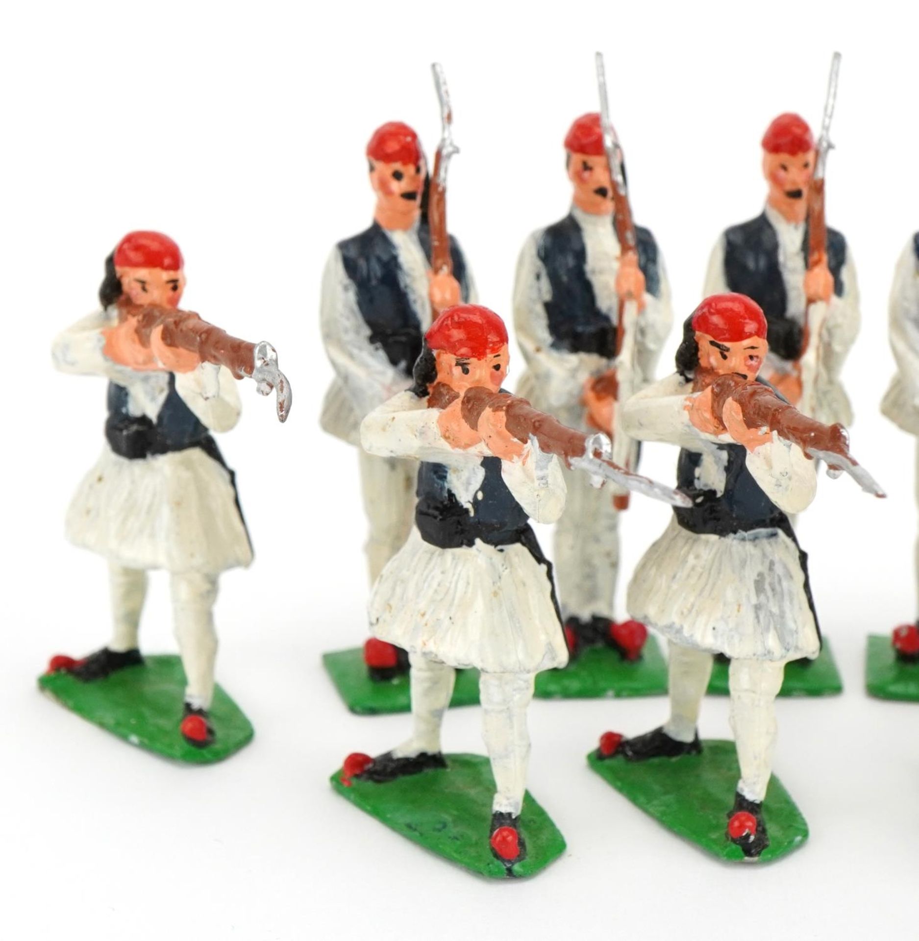 Twelve hand painted lead model soldiers, the largest 6cm high - Image 2 of 3