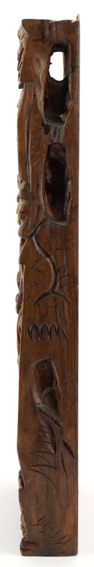 Balinese wooden wall plaque deeply carved in relief with a female and mythical animal, 40.5cm x 19cm - Bild 2 aus 3