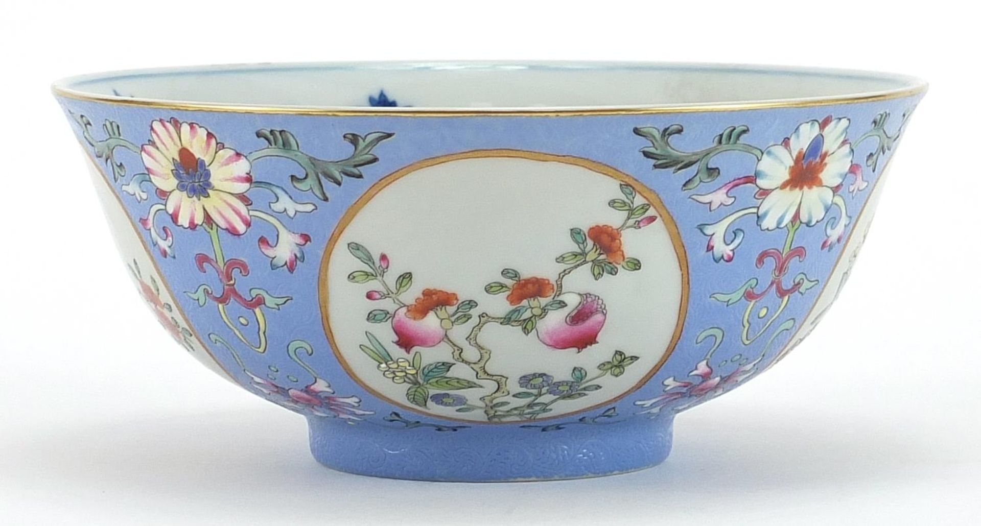 Chinese porcelain mauve ground bowl hand painted in the famille rose palette with panels of flowers, - Bild 2 aus 4