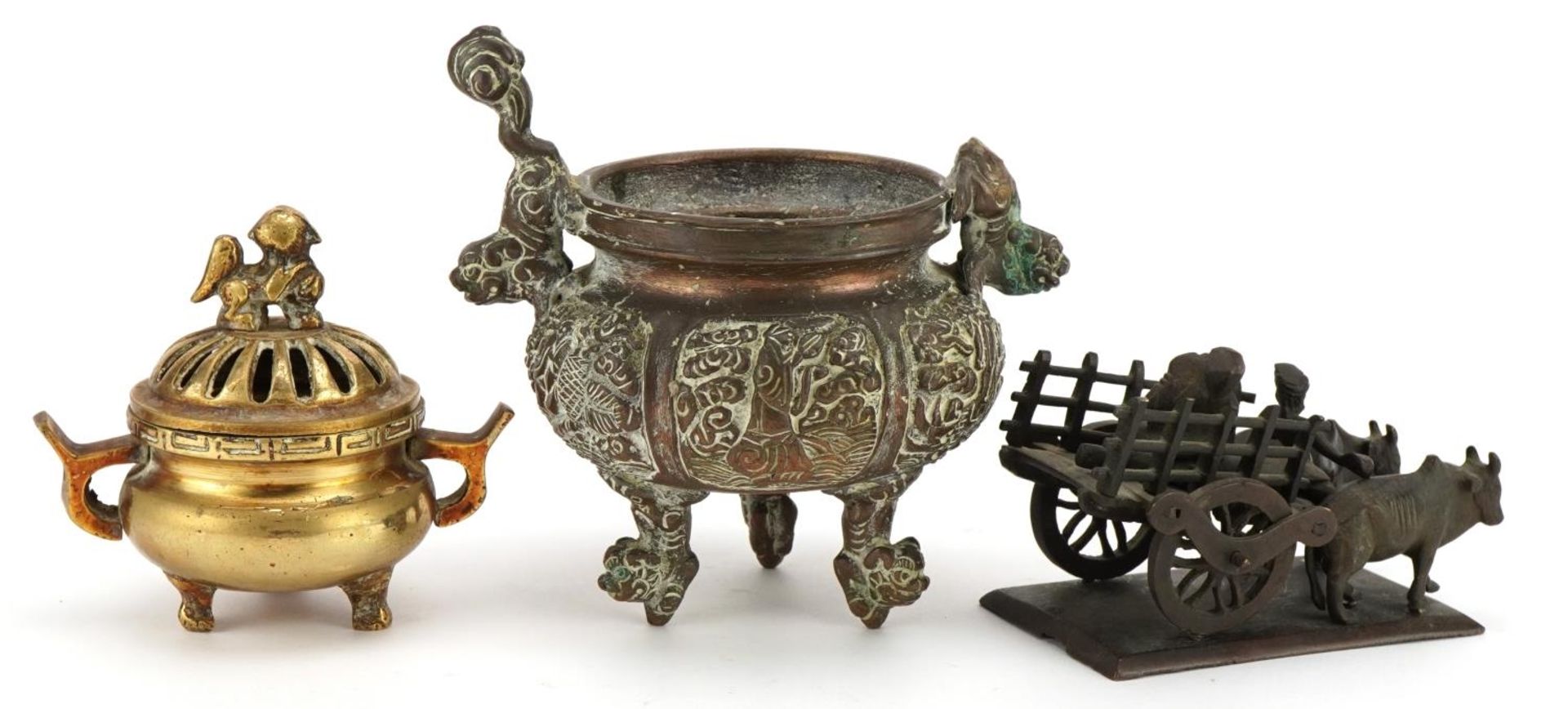 Two Chinese bronze censers and a bronze study of cattle pulling a cart, the largest 15cm wide - Bild 2 aus 3